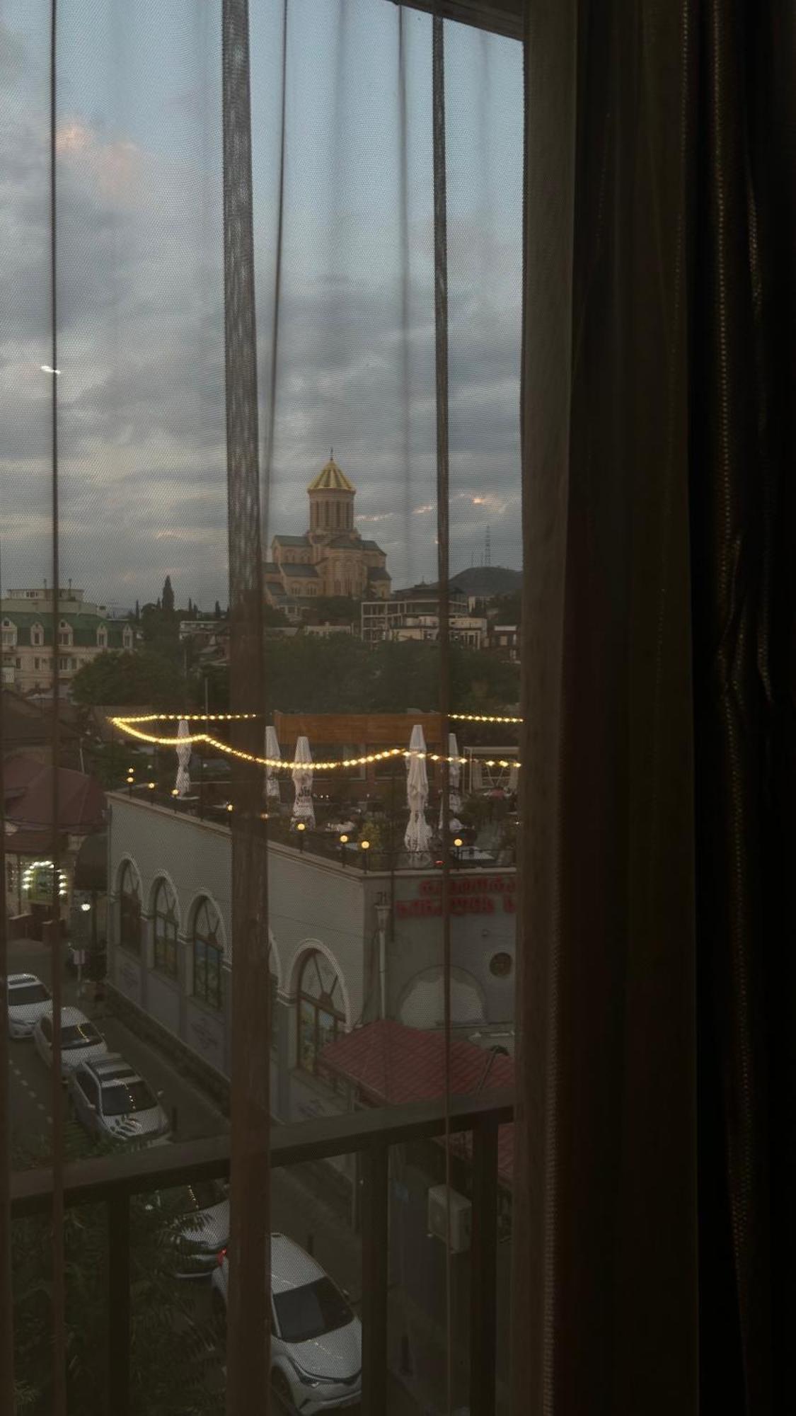 Hotel Tourist Тбілісі Екстер'єр фото