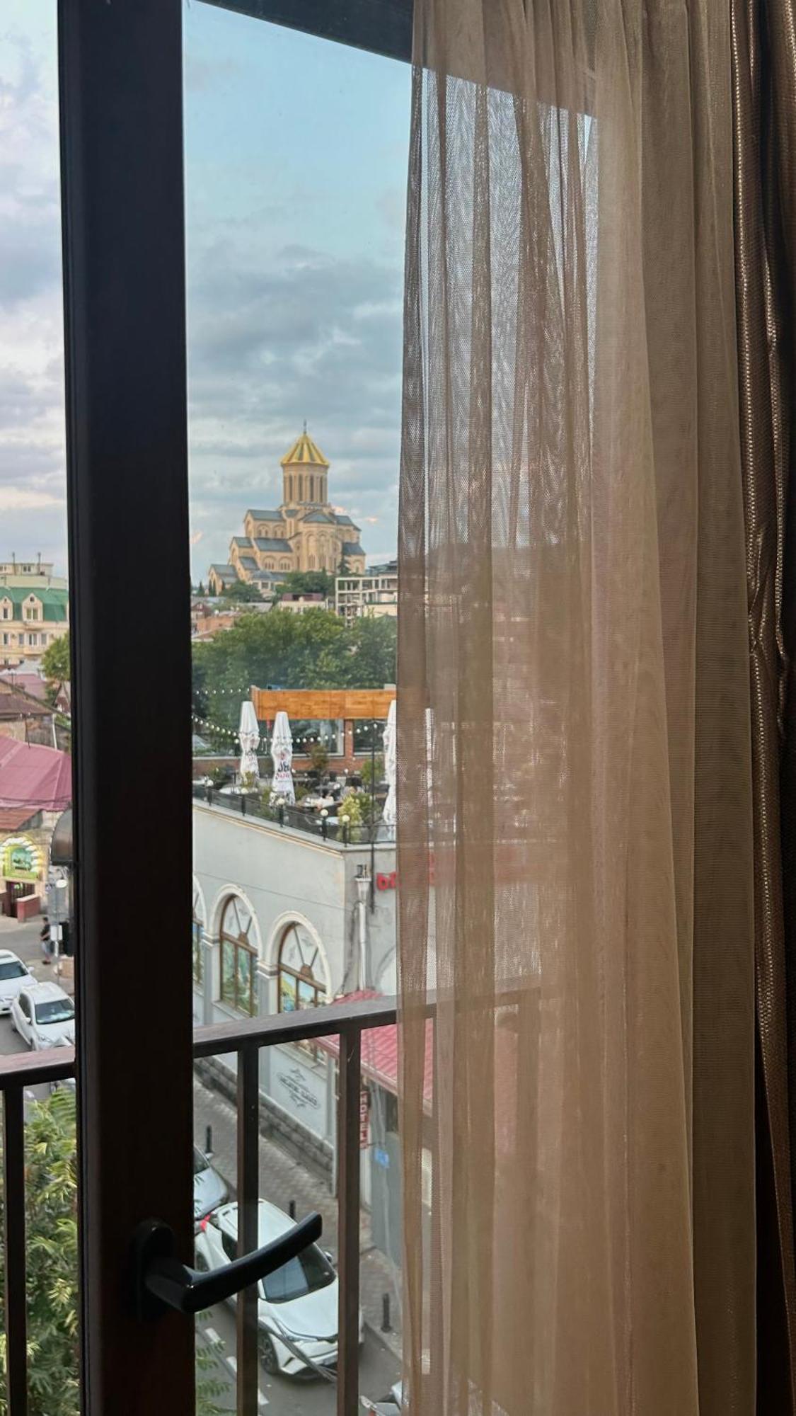 Hotel Tourist Тбілісі Екстер'єр фото
