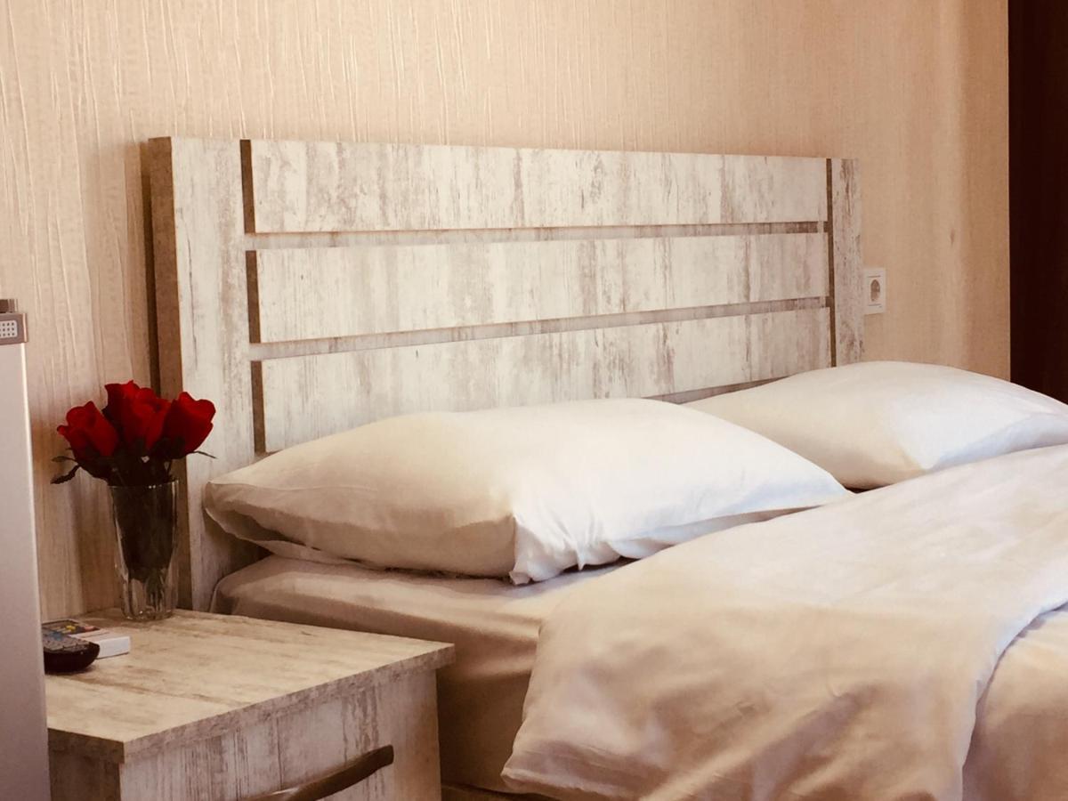 Hotel Tourist Тбілісі Екстер'єр фото