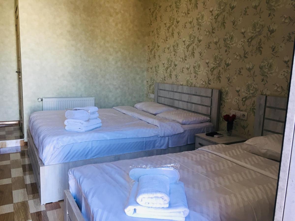 Hotel Tourist Тбілісі Екстер'єр фото