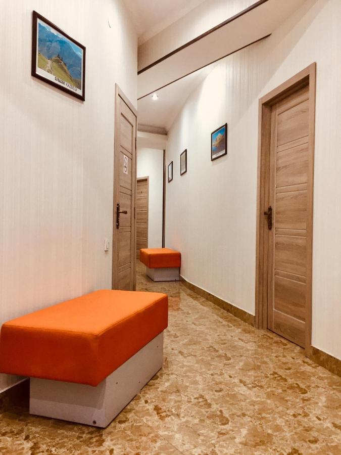 Hotel Tourist Тбілісі Екстер'єр фото